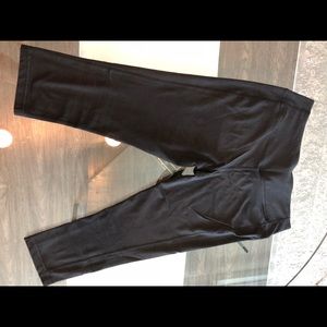 Nike drifit  *OFFERS WELCOME* cropped leggings